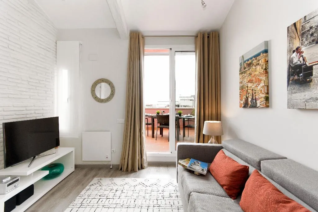 APARTMENT TWO BEDROOMS WITH TERRACE Room, Mercedes Heritage Apartments, Barcelona