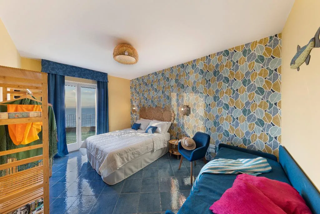 TRIPLE SUPERIOR Room, Hotel Villa  Lubrense Sorrento, Naples