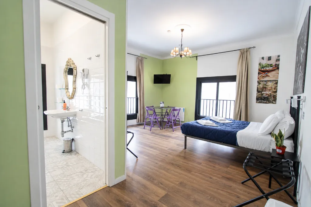 DOUBLE DELUXE Room, Ostello Bello Napoli, Naples