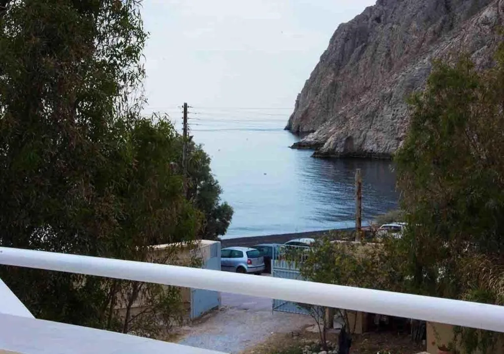 General view, Sail Inn, Santorini
