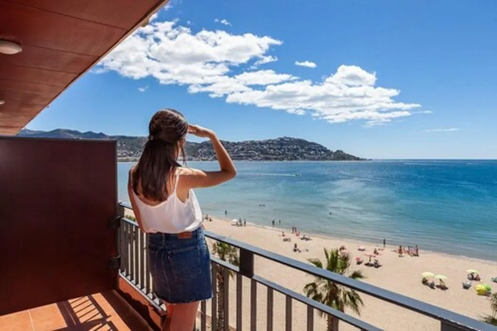 Beach, Montecarlo, Costa Brava