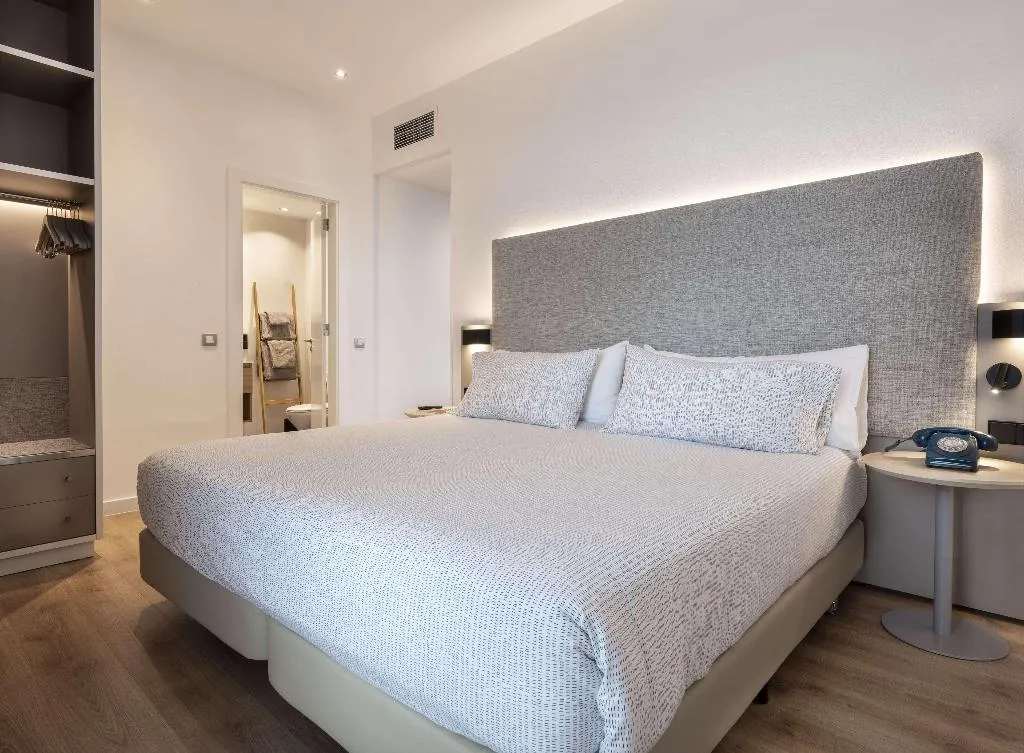 TOWNHOME STANDARD Room, Innside Barcelona Aeropuerto, Barcelona