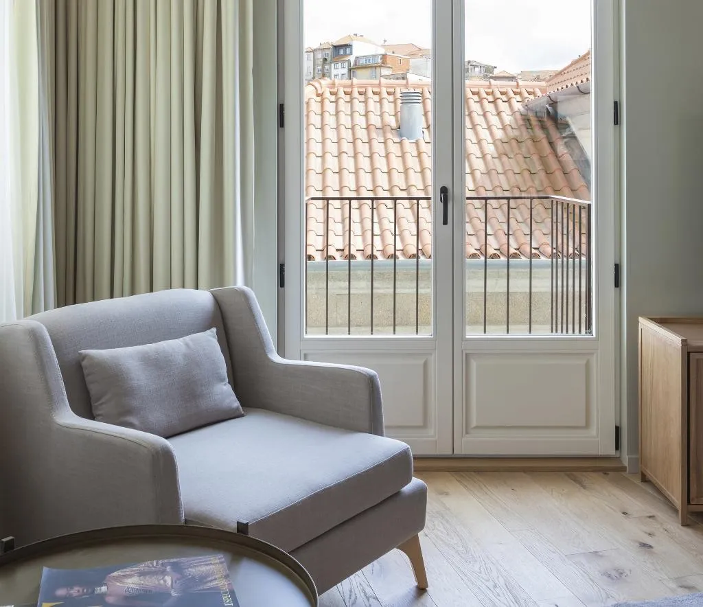 DOUBLE PREMIUM WITH VIEWS Room, Vignette Collection  Casa da Companhia, Porto