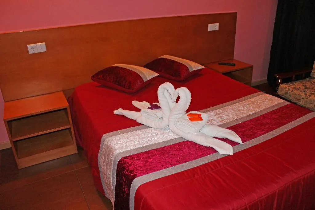 Room, Residencial Monte Carlo, Porto
