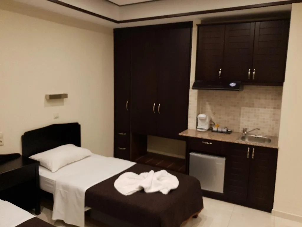 STUDIO CAPACITY 2 Room, 24 Seven Boutique Hotel, Crete