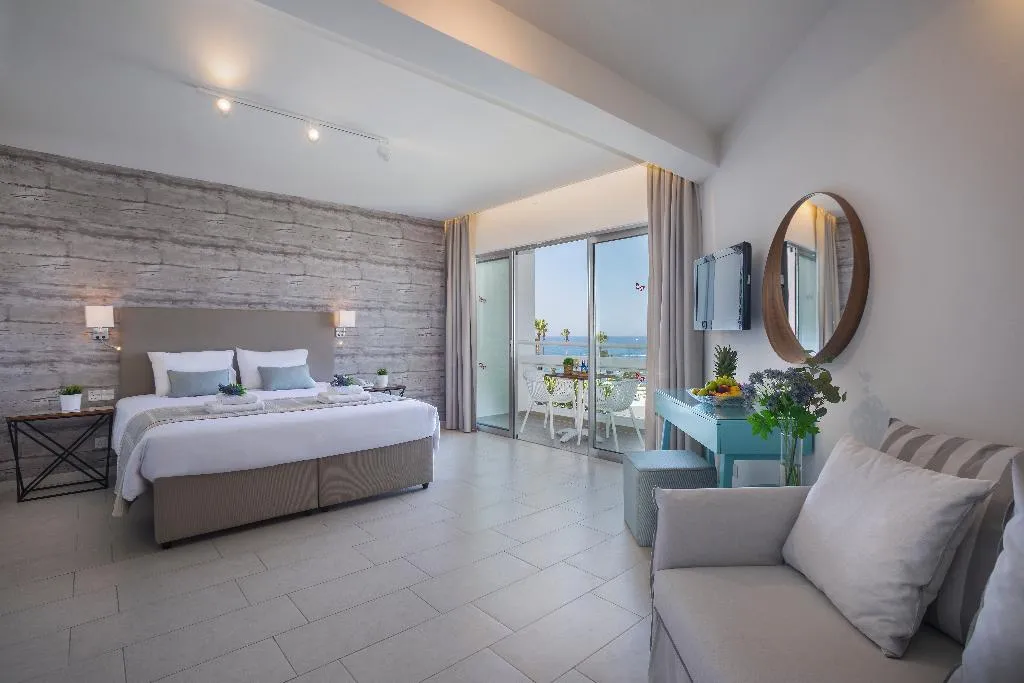STUDIO SEA VIEW Room, Leonardo Plaza Cypria Maris Beach Hotel & Spa, Cyprus
