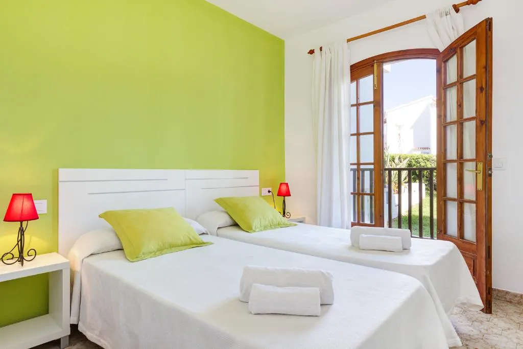 Room, Es Girasols, Menorca