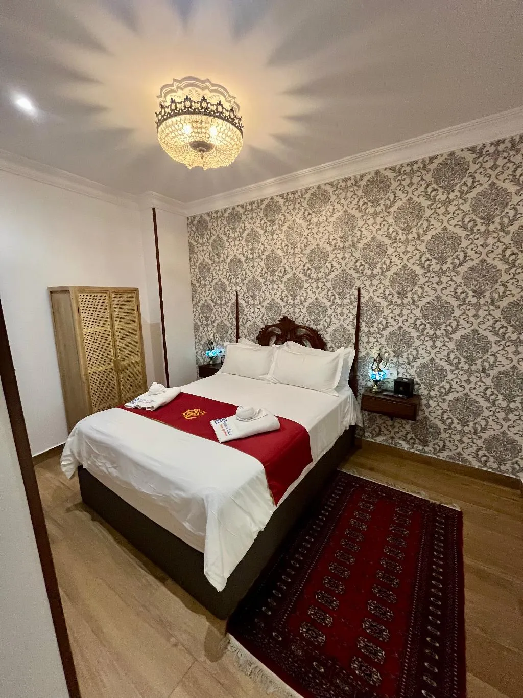 APARTMENT DELUXE Room, Cason De Los Lopez Apartments, Madrid