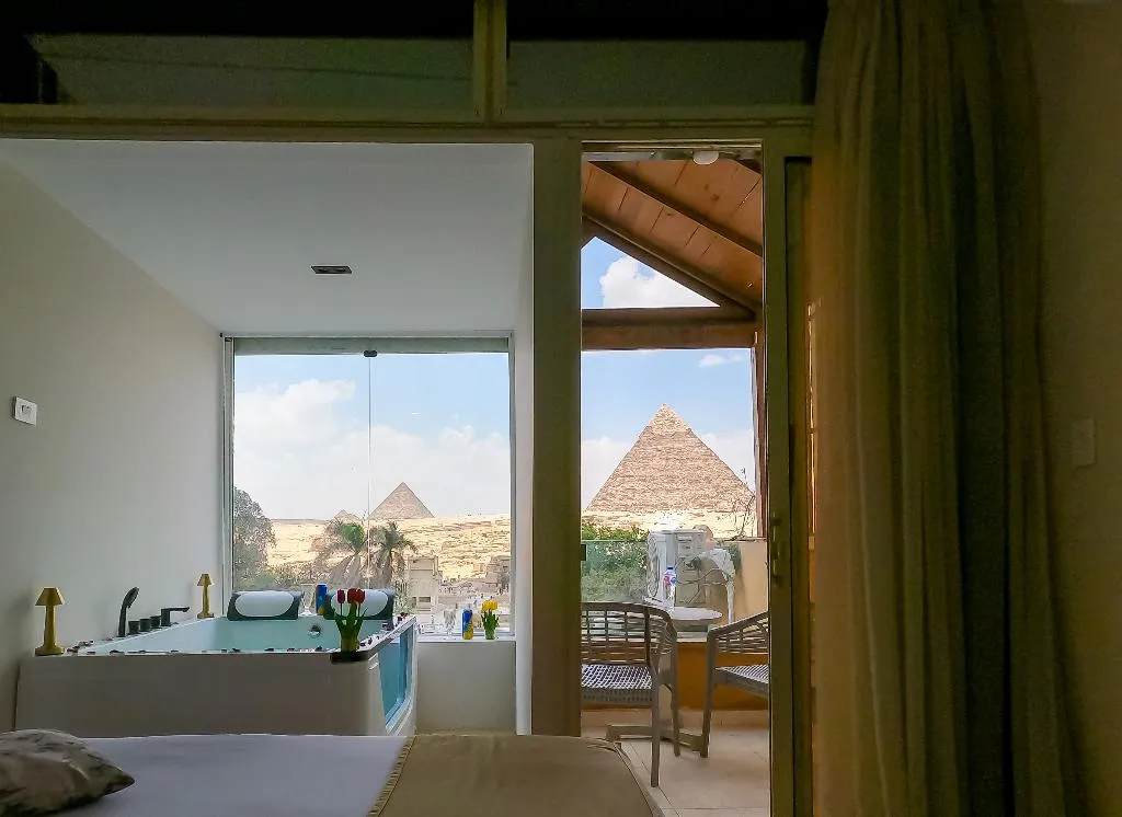 Double or Twin DELUXE WITH JACUZZI Room, Giza Pyramids View Inn, Cairo