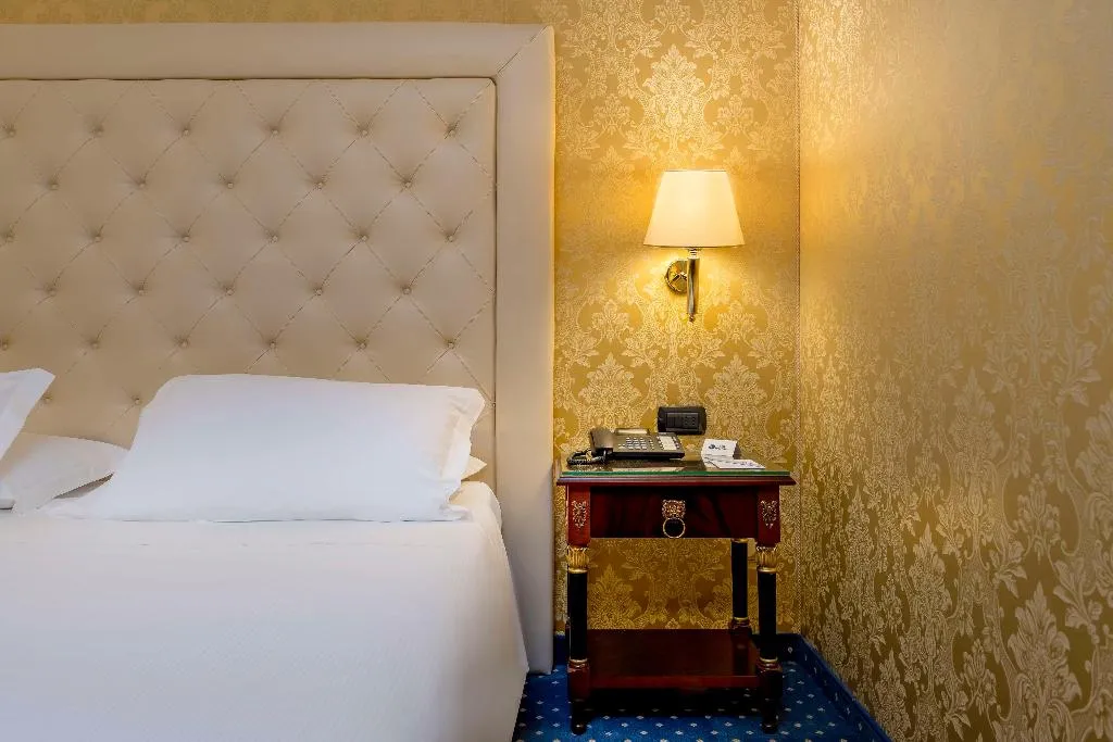 Room, Best Western Cavalieri della Corona, Milan