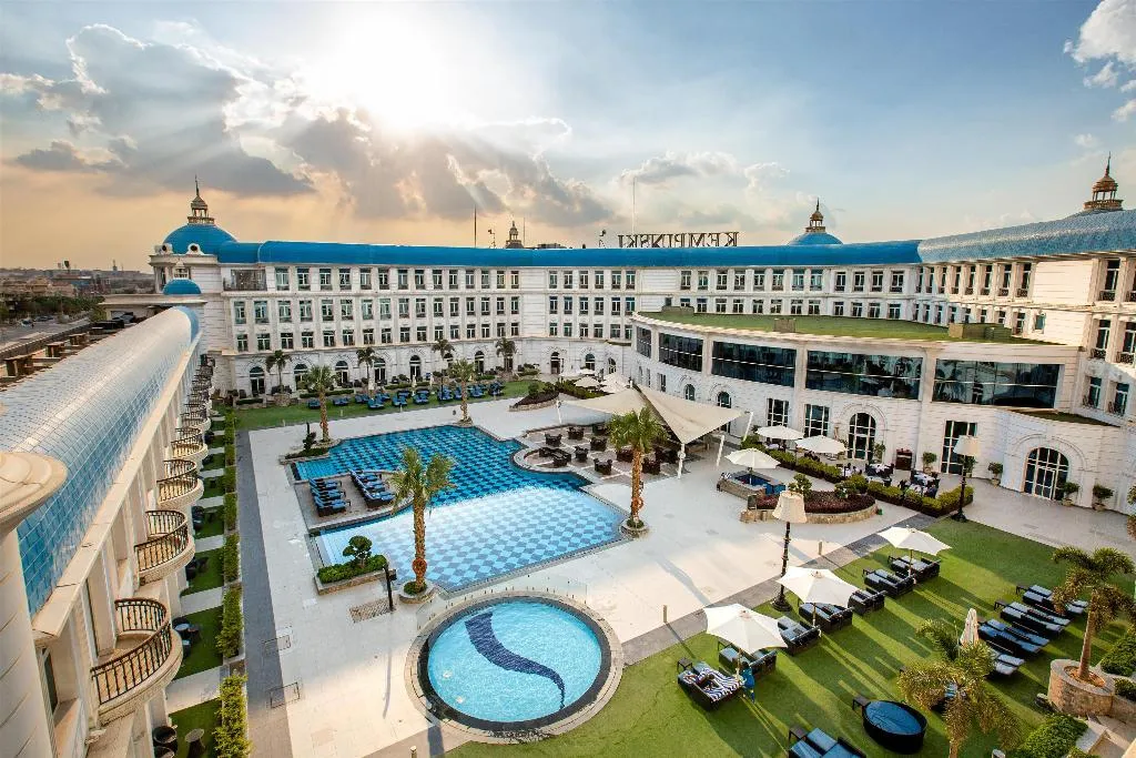 Pool, Kempinski Palace Cairo, Cairo
