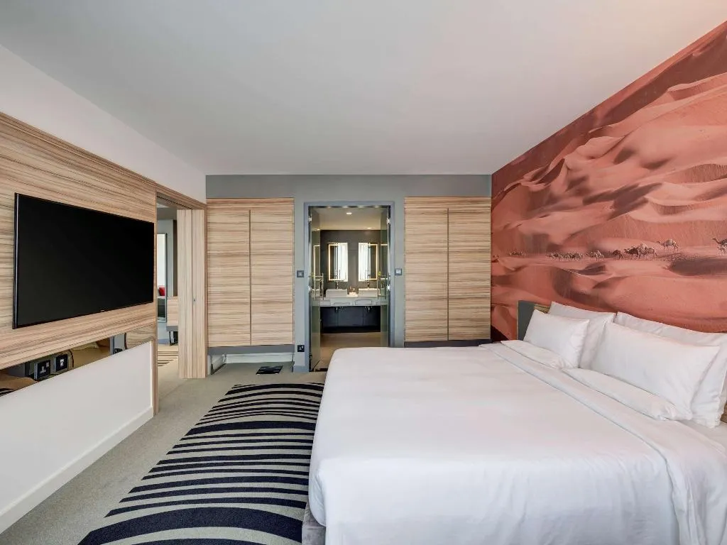 SUITE EXECUTIVE Room, Novotel Sharjah Expo Centre, Dubai