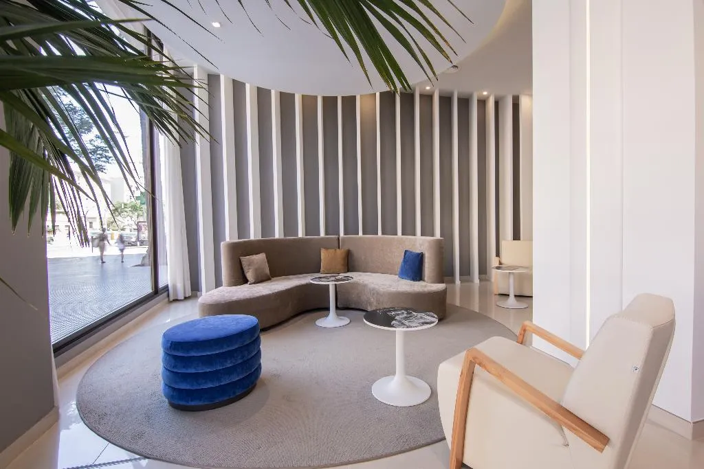 Lobby, Monte Puertatierra, Costa De La Luz