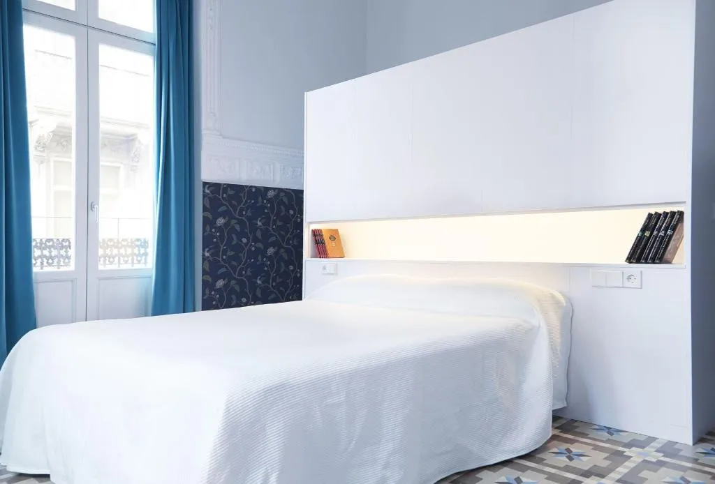 Room, L'Esplai Valencia, Valencia