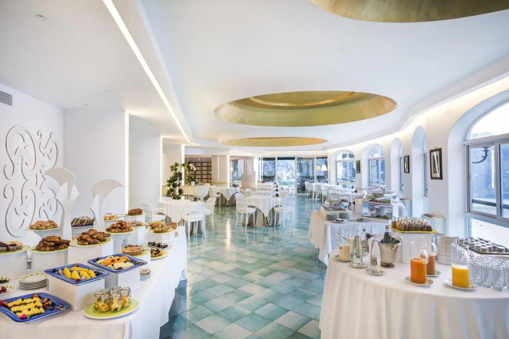 Restaurant, Le Agavi hotel, Naples