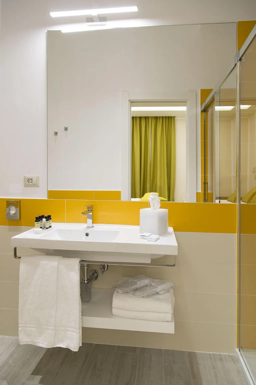 Room, The Five Rooms Napoli, Naples