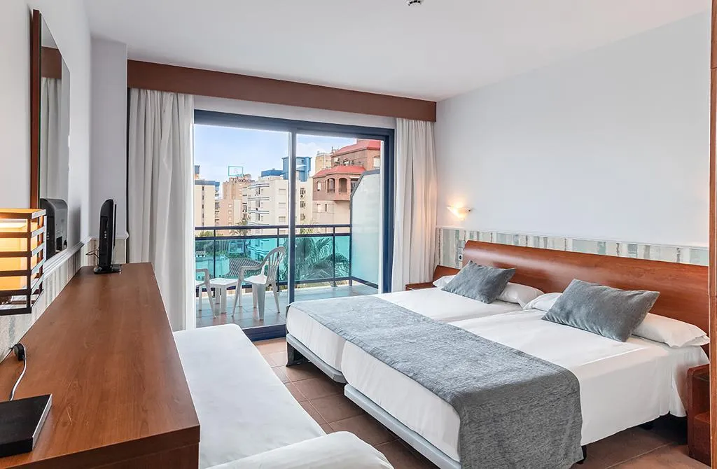 TRIPLE STANDARD Room, Cibeles Playa, Valencia