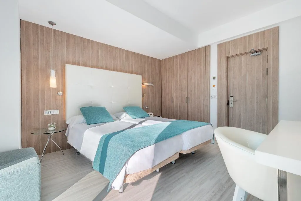 Double or Twin SIDE SEA VIEW Room, Kyrat Amarac, Majorca