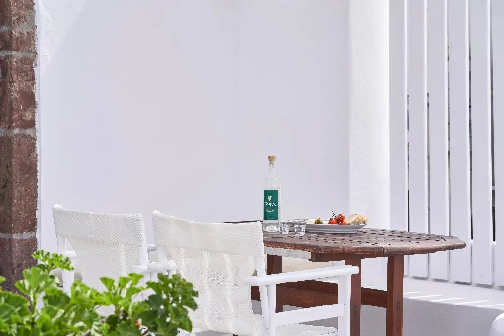 SUITE STANDARD Room, Fava Eco Suites, Santorini