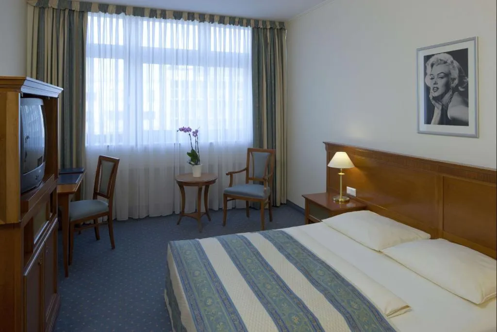 SINGLE STANDARD Room, Hollywood Media Hotel, Berlin