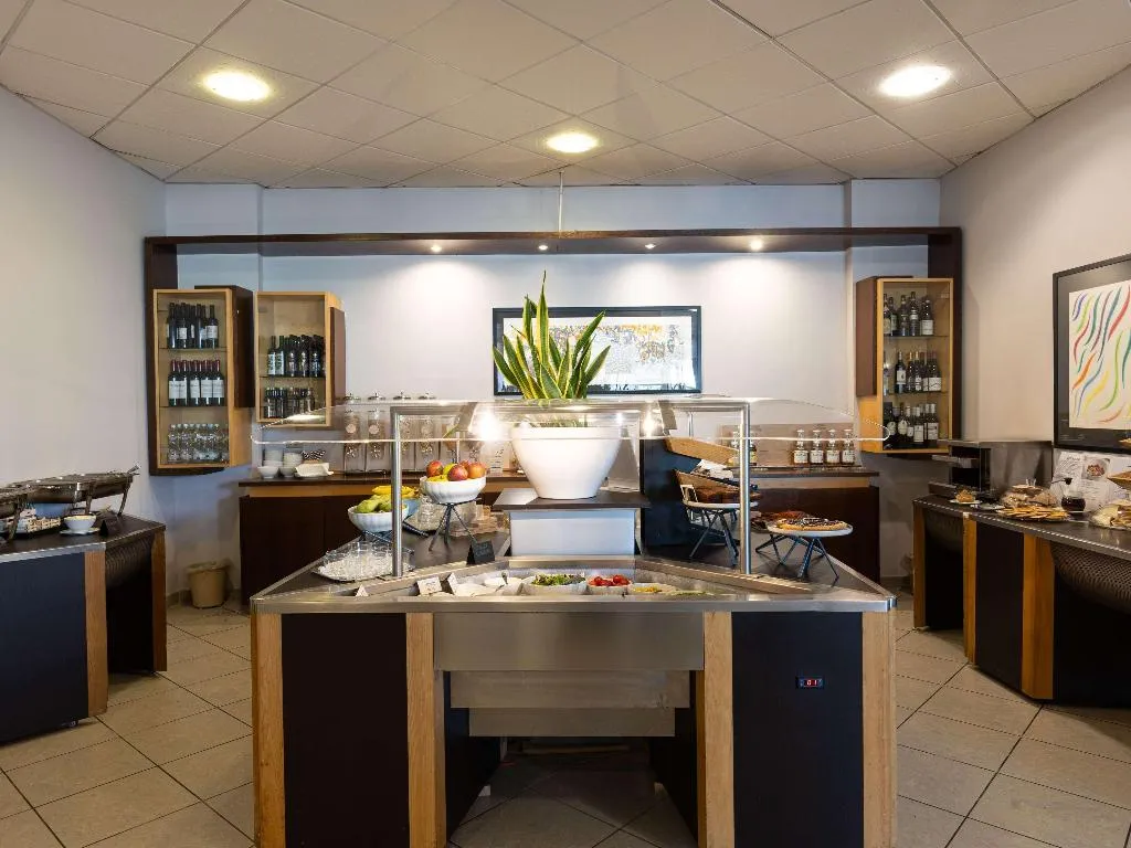 Restaurant, Novotel Caserta Sud, Naples