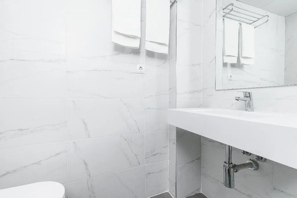 APARTMENT THREE BEDROOMS TWO BATHROOMS Room, Apartamentos Maja Beach, Costa Blanca