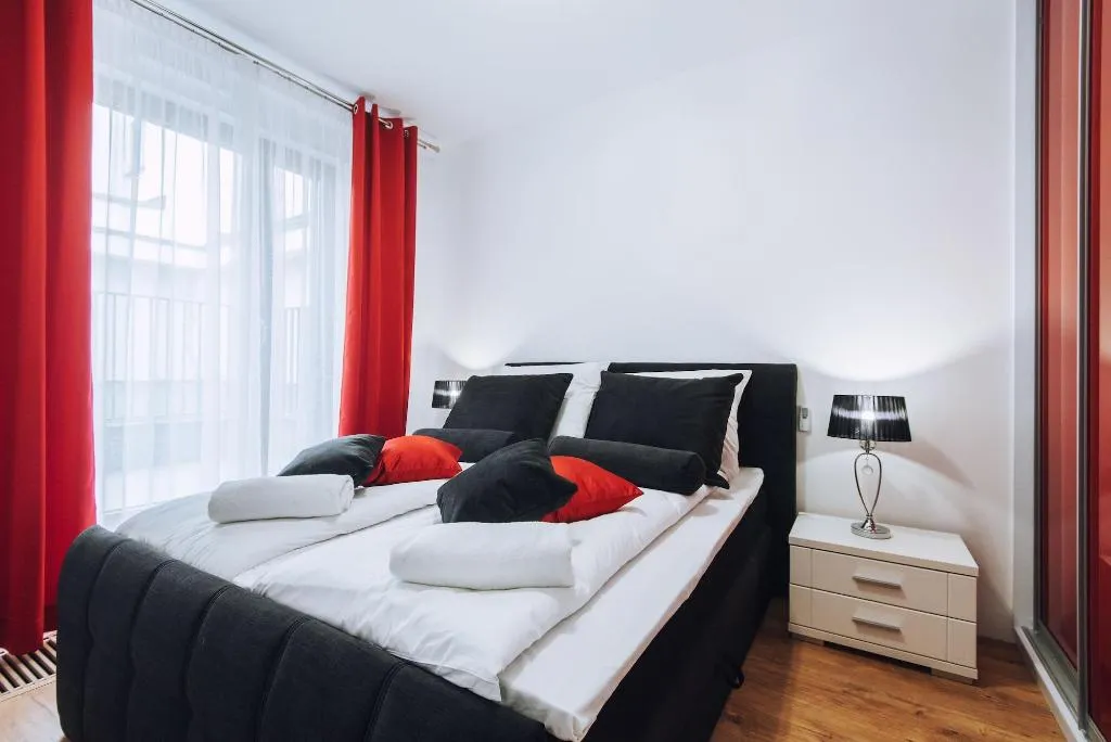 Room, City Lights Apartments, Krakow