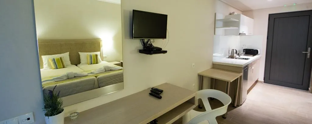 STUDIO DELUXE Room, Irene Wellness, Aghios Gordios, Corfu, Corfu