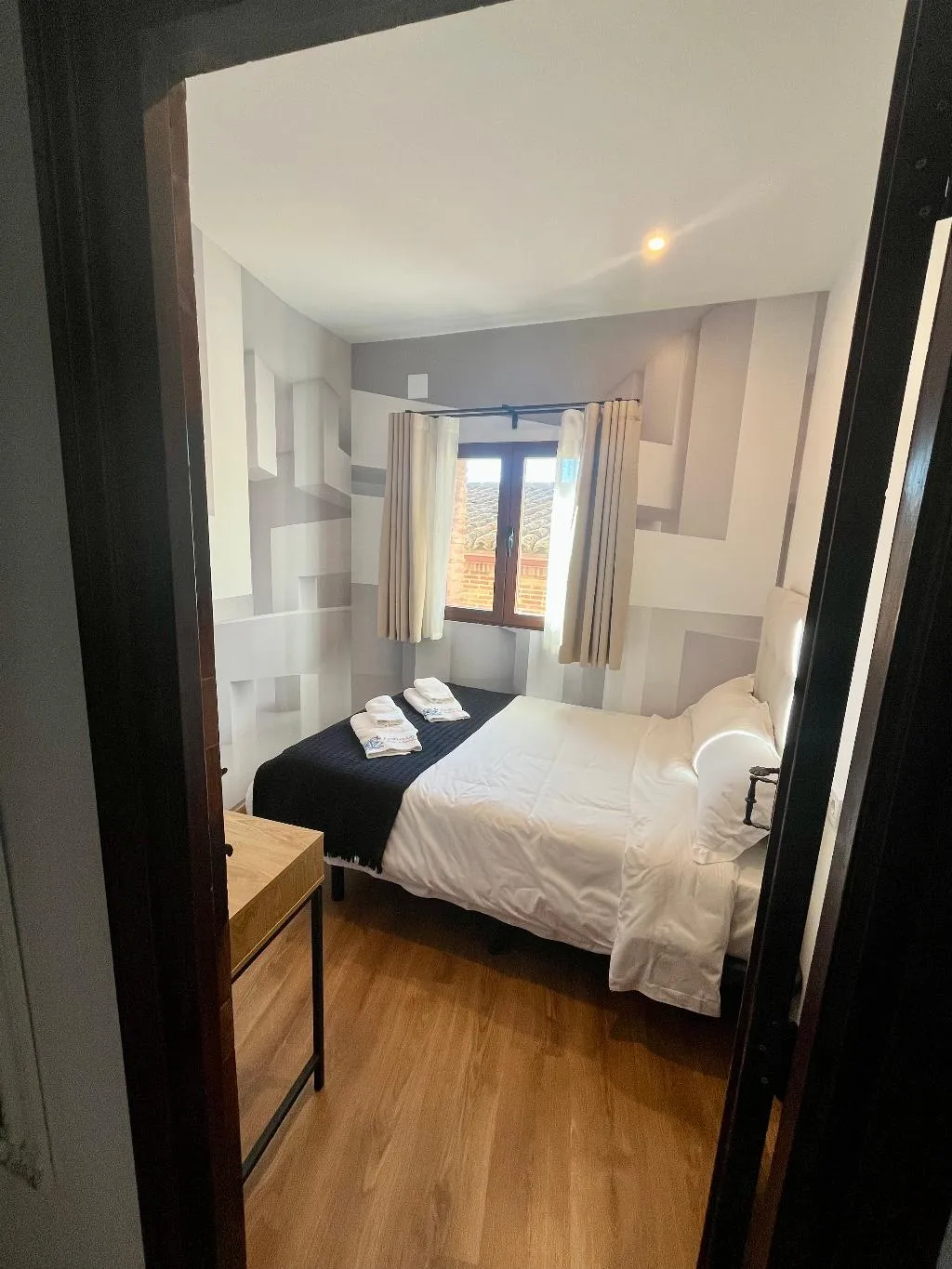 APARTMENT DELUXE TWO BEDS Room, Cason De Los Lopez Apartments, Madrid