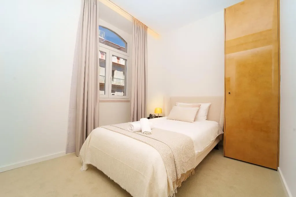 SINGLE STANDARD Room, Golden Lisbon Hotel, Lisbon