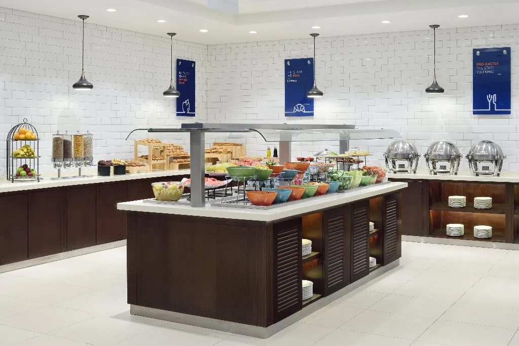 Restaurant, Holiday Inn Express Dubai, Internet City, Dubai