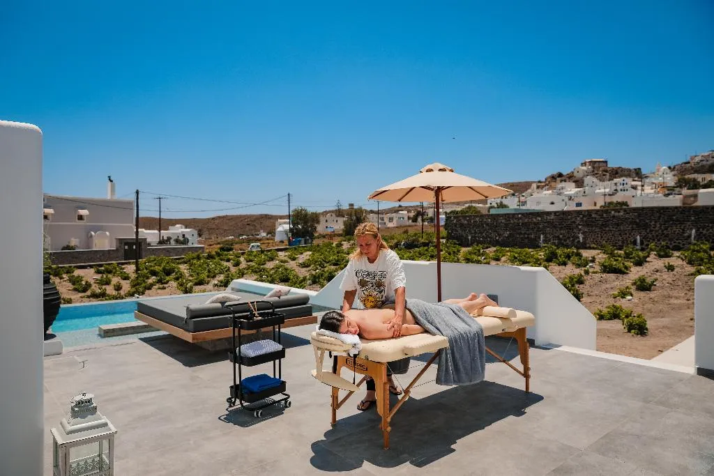 JUNIOR SUITE LUXURY Room, Vineyard Exclusive Suites, Santorini