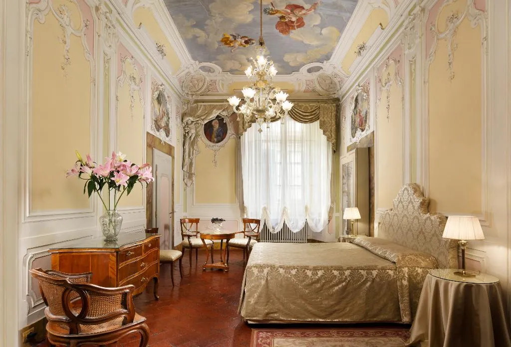 JUNIOR SUITE CLASSIC Room, Palazzo Niccolini Al Duomo, Florence