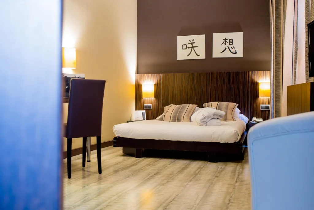 Double or Twin STANDARD Room, Hotel Arosa, Madrid
