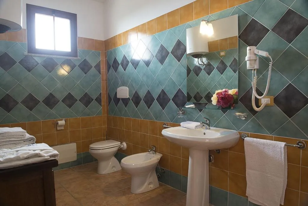 Room, Montiruju Hotel, Alghero