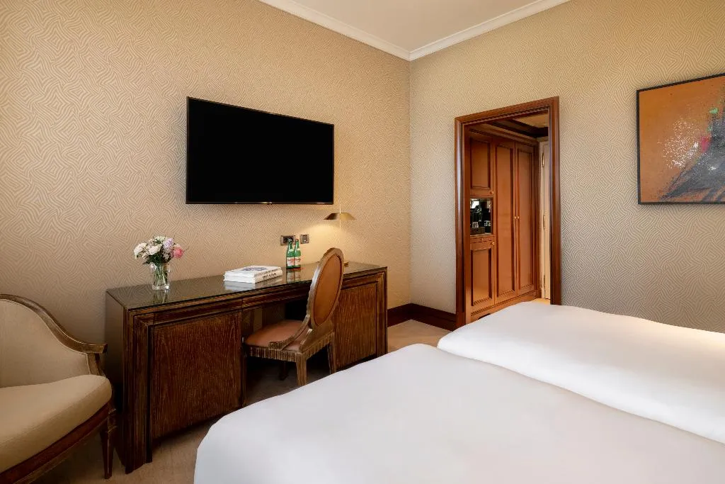 DOUBLE PREMIUM Room, NH Collection Prague Carlo IV, Prague