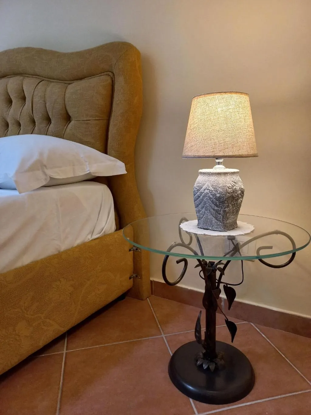 Room, La Gemma, Naples