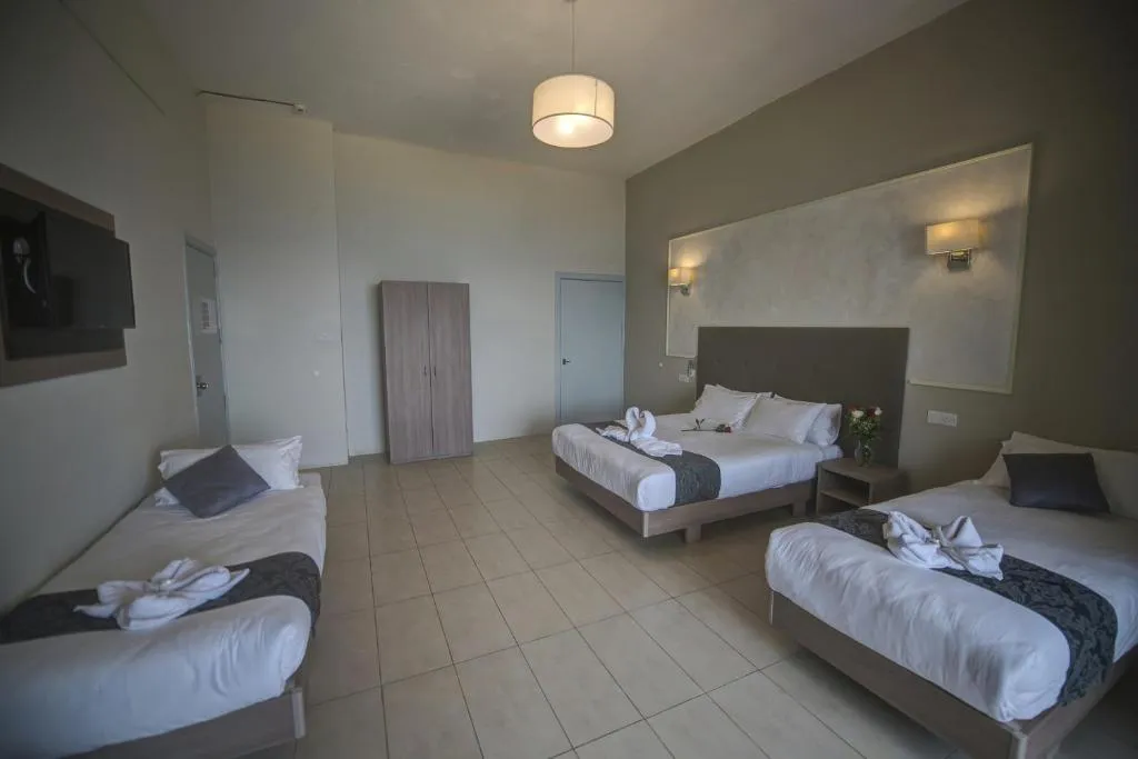 QUADRUPLE SEA VIEW Room, Europa Hotel Malta, Malta