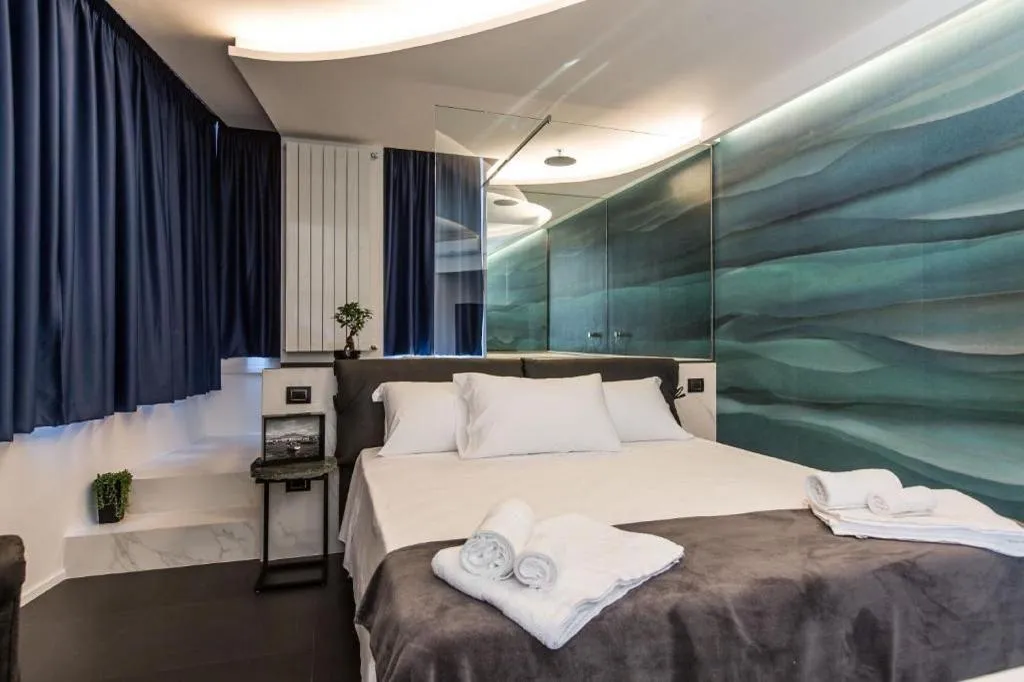 Room, The Boutique Napoli Suite, Naples