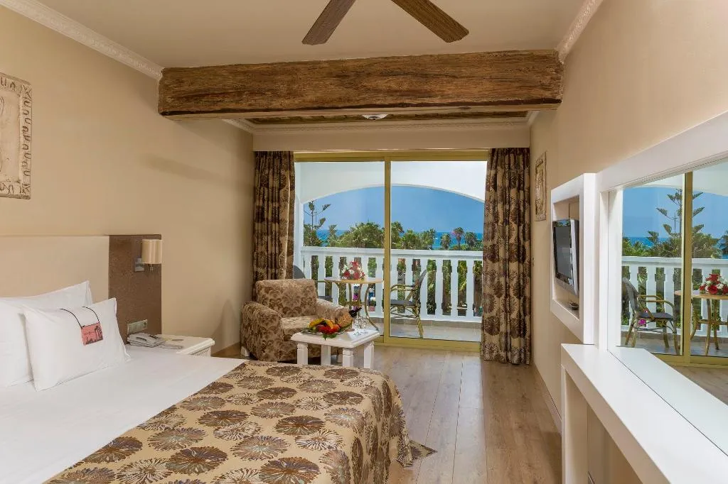 Room, Defne Ana, Antalya