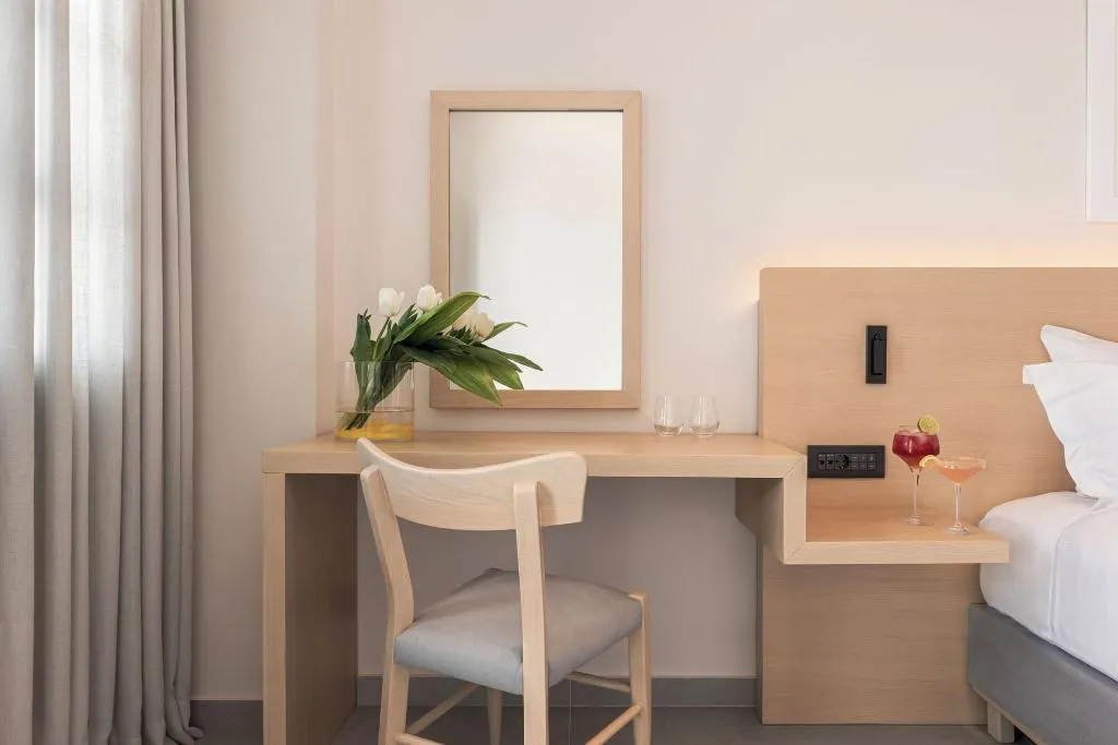 Room, Aeifos Boutique Hotel, Santorini