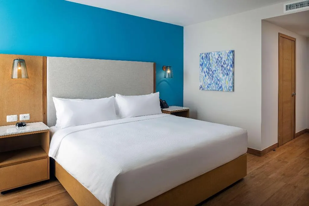 DOUBLE Accessible KING SIZE BED Room, Hilton Garden Inn Cancun Airport, Cancun Area