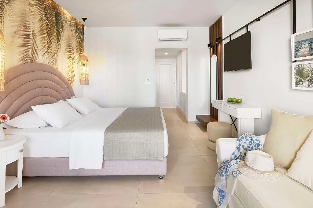 FAMILY ROOM GARDEN VIEW Room, Iberostar Selection Creta Marine, Crete