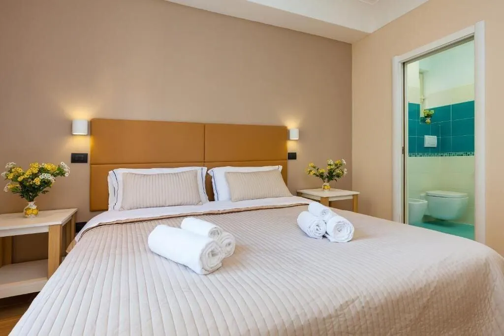 Room, B&B Giacomino, Naples
