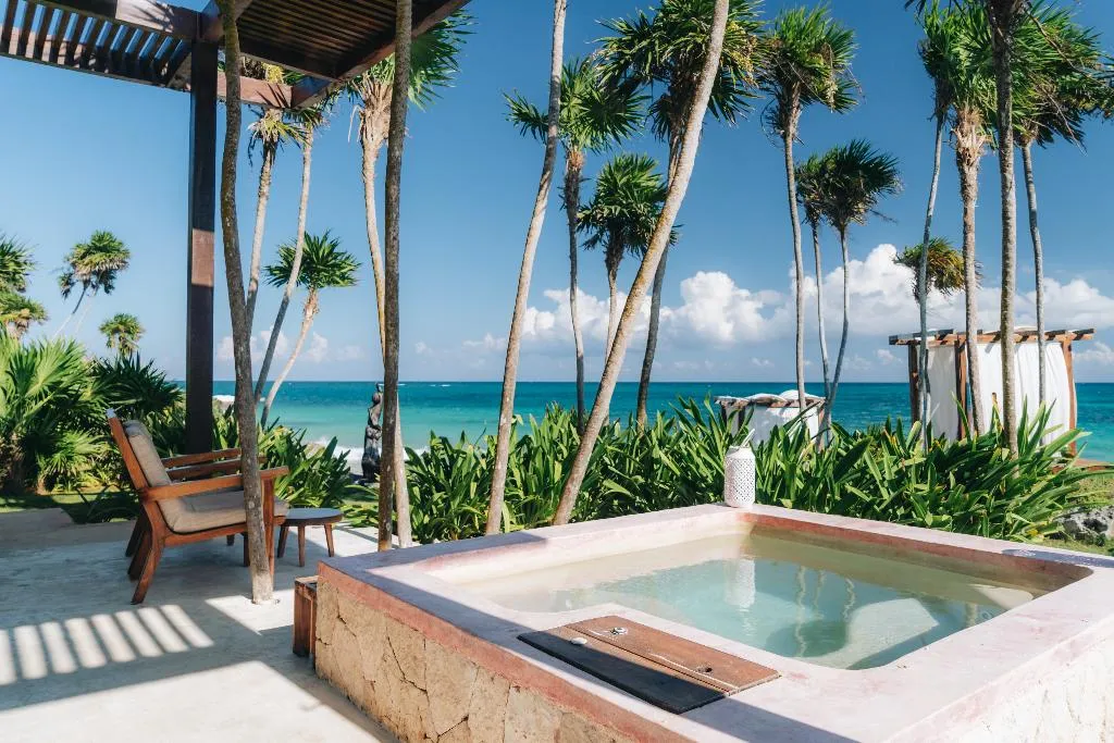Room OCEAN FRONT KING BED Room, Mi Amor by La Zebra, an SLH Hotel, Cancun Area