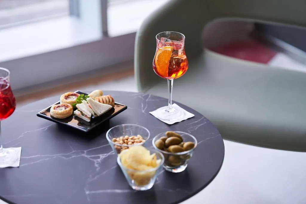 Bar, UNA HOTELS Malpensa, Milan