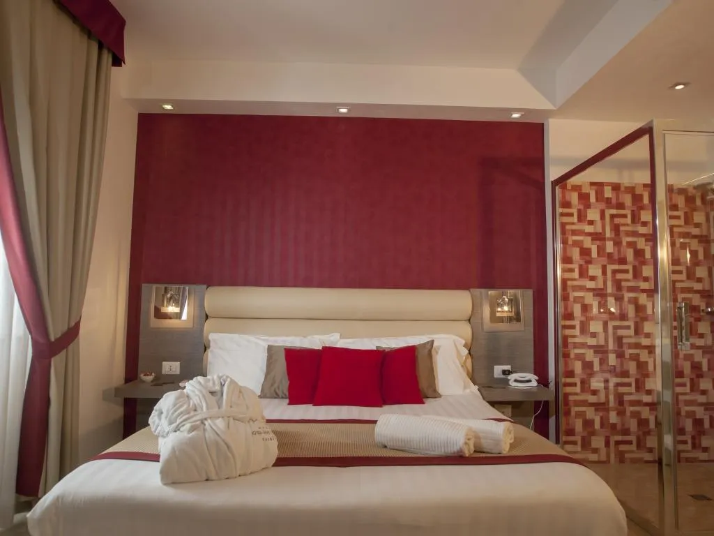 SUITE STANDARD Room, Hotel San Pietro, Naples