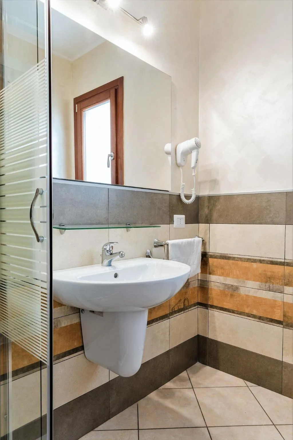 Room, La Piazzetta Guest House, Olbia