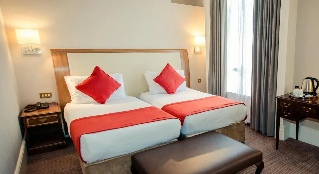 TWIN STANDARD Room, Albany House, Dublin