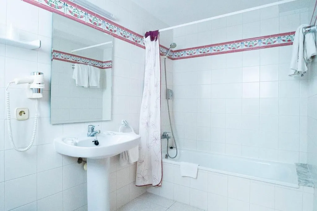 Room, S'Agoita, Costa Brava
